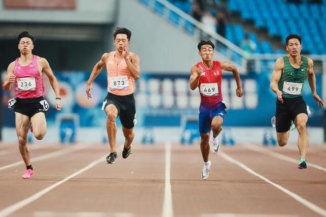 华体会下载-辽宁队豪取胜利，全力冲刺排名