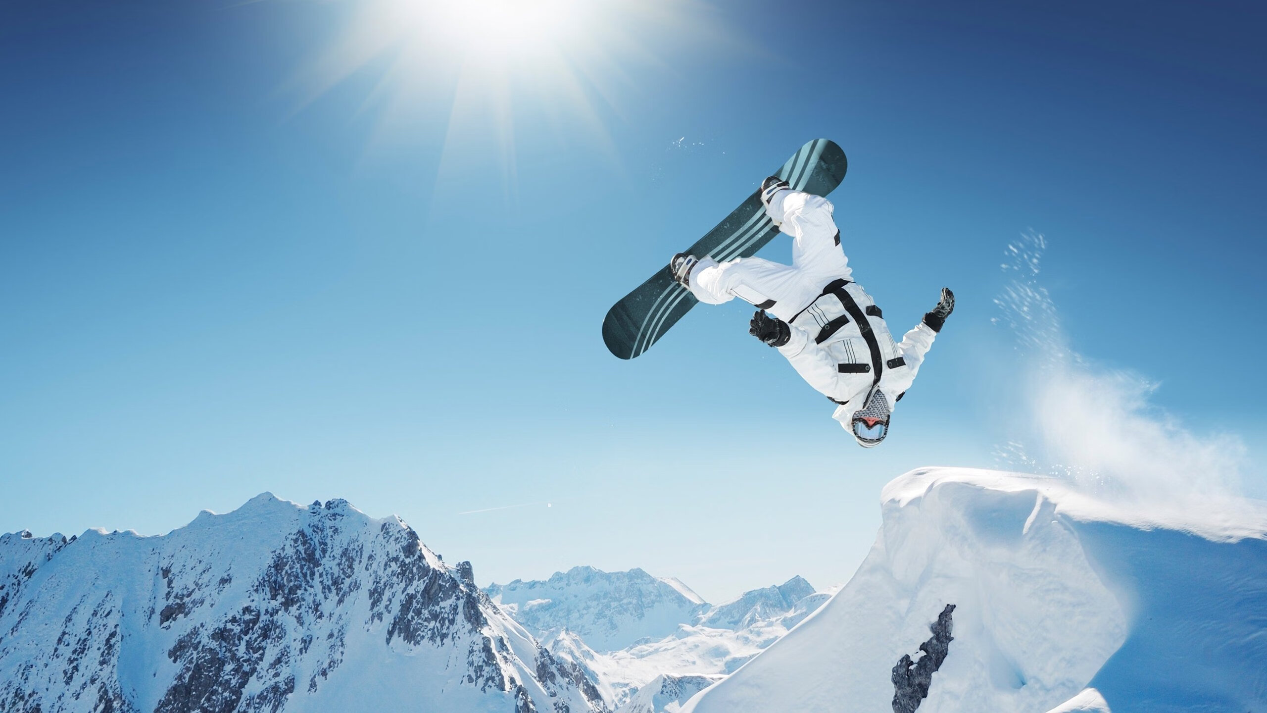 拉巴斯魔咒终结！厄瓜多尔客场斩落玻利维亚，坎特独舞让对手陷入绝望迷宫